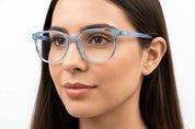 Heide lentes de lectura filtro luz azul Azul - Buhu Eyewear - en uso diario