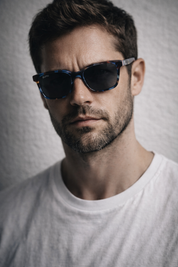 Miami lentes de sol UV400 acetato Carey Azul - Buhu Eyewear - lateral detalle