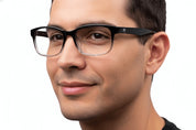 Villarrica lentes de lectura filtro luz azul Negro - Buhu Eyewear - en uso diario